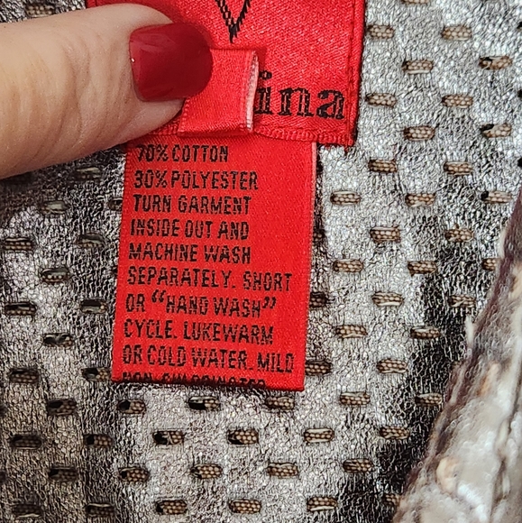 V Christina platinum metallic 3/4   Sleeve Button Down Jacket size Medium - Picture 5 of 9